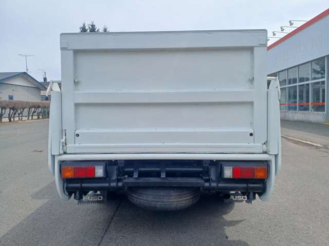 Mitsubishi Fuso Canter Guts 6