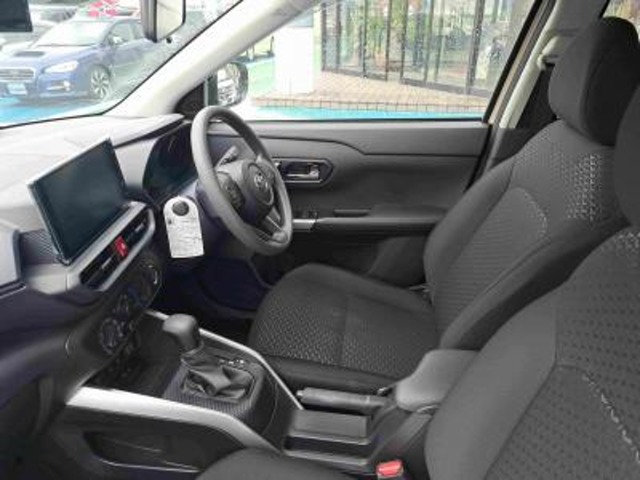 Toyota Raize 3