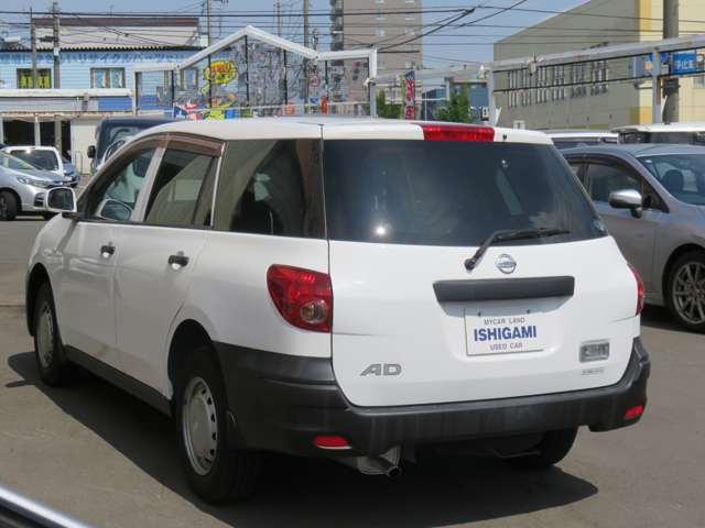 Nissan AD 10