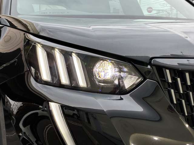 Peugeot SUV 2008 10