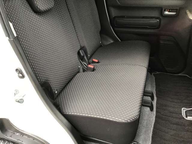 Mazda Flair Crossover 12