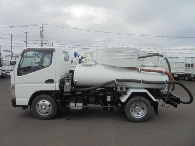 Mitsubishi Fuso Canter 2
