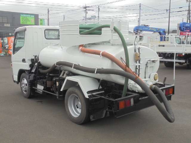 Mitsubishi Fuso Canter 7