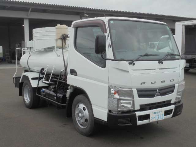 Mitsubishi Fuso Canter 9