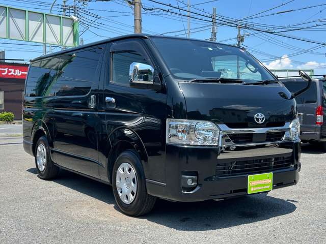 Toyota Hiace Van 3