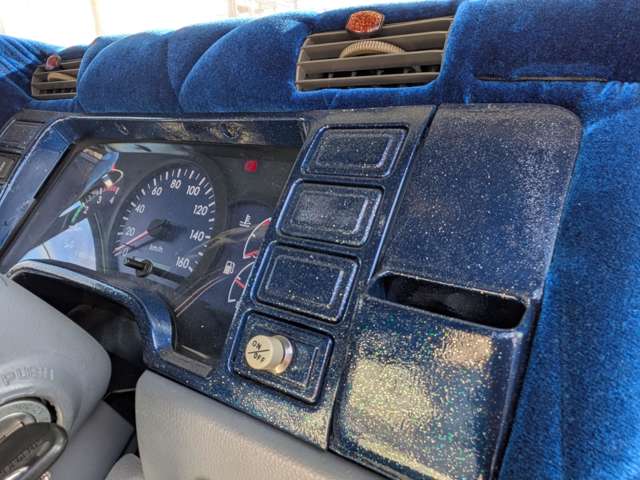 Mitsubishi Fuso Canter 11