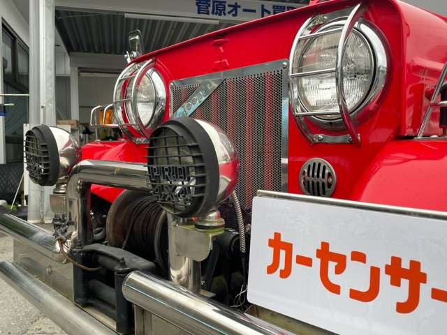Mitsubishi Jeep 11