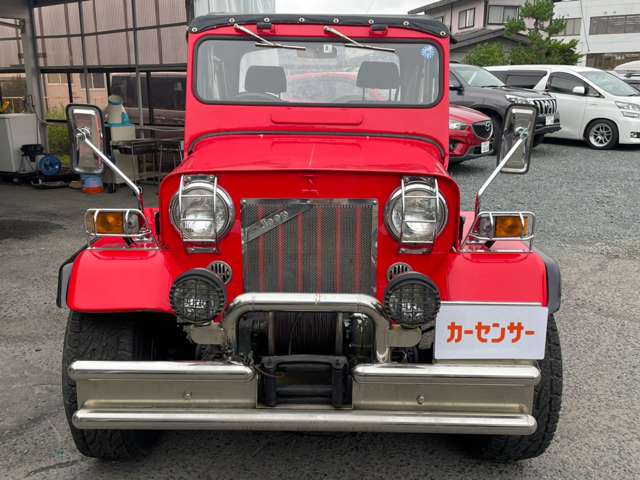 Mitsubishi Jeep 2