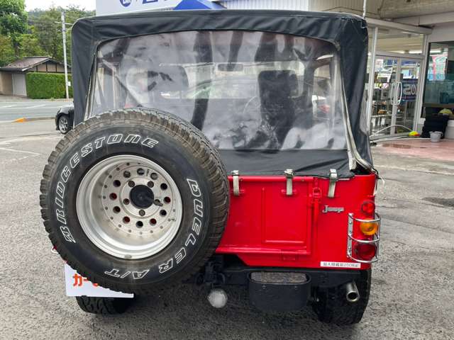 Mitsubishi Jeep 6