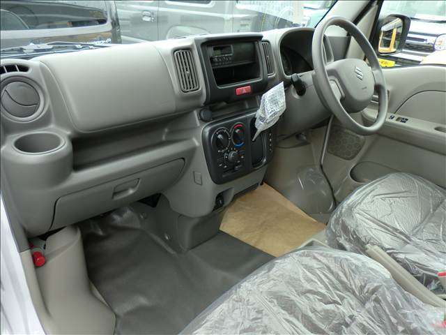 Suzuki Every 8