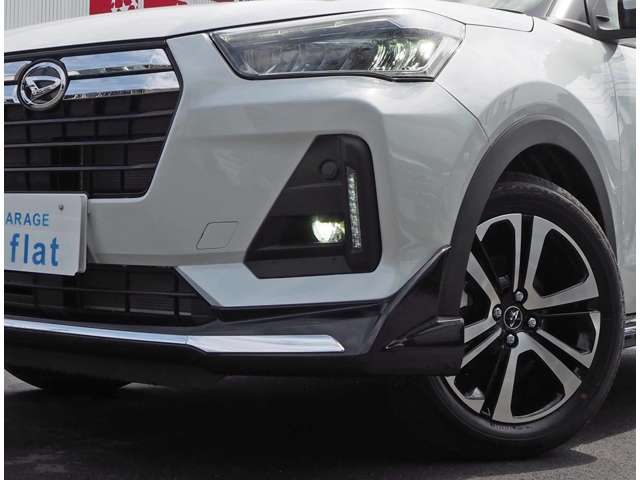 Daihatsu Rocky 11