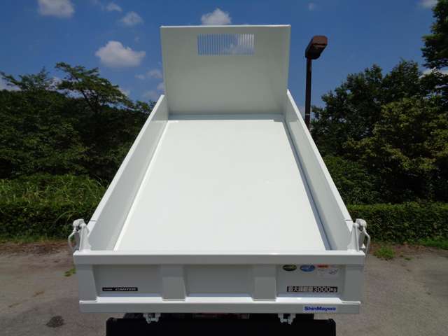 Mitsubishi Fuso Canter 11