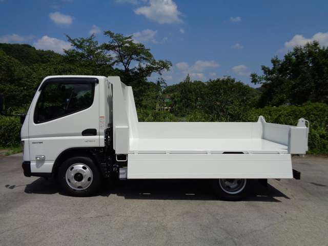Mitsubishi Fuso Canter 9