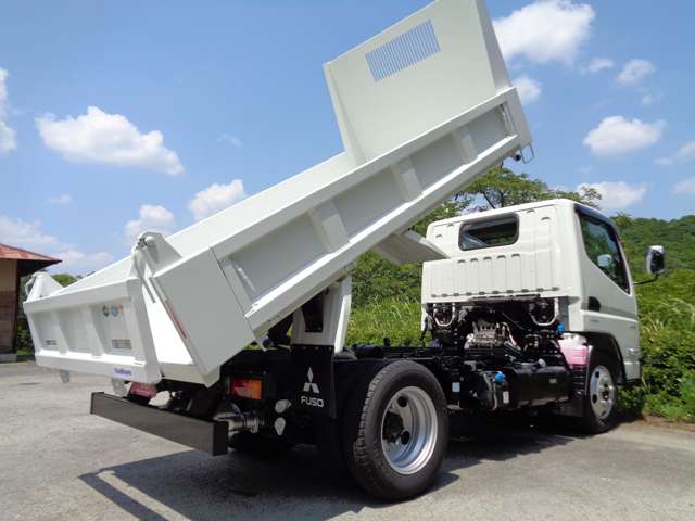 Mitsubishi Fuso Canter 10