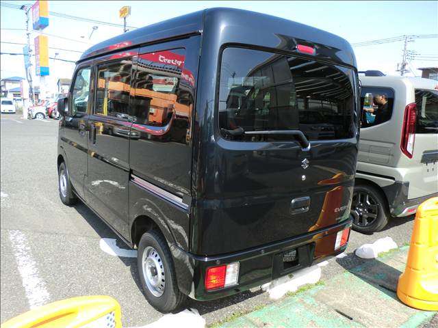 Suzuki Every 9