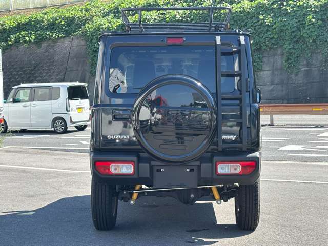 Suzuki Jimny 5