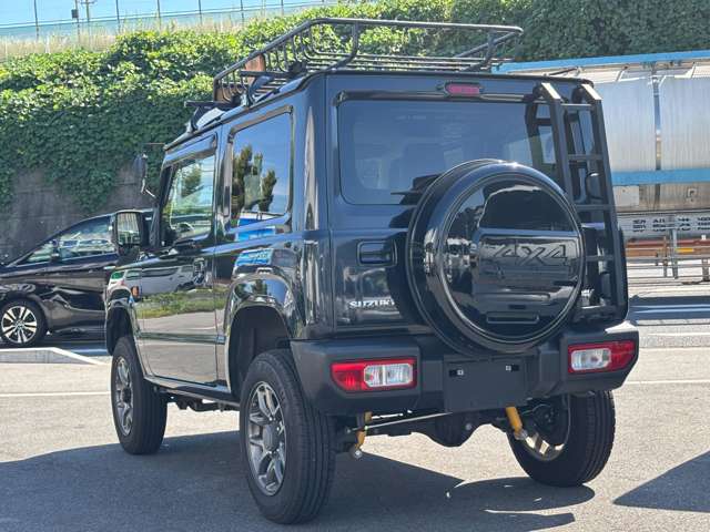 Suzuki Jimny 6