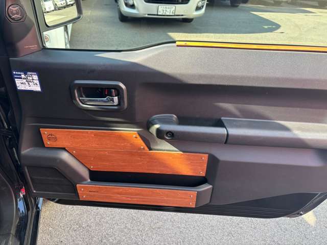 Suzuki Jimny 10