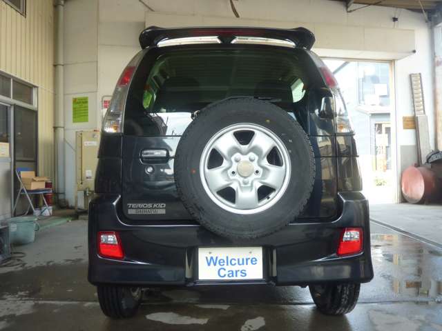 Daihatsu Terios Kid 6