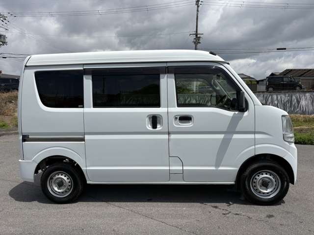 Nissan NV100 Clipper 10