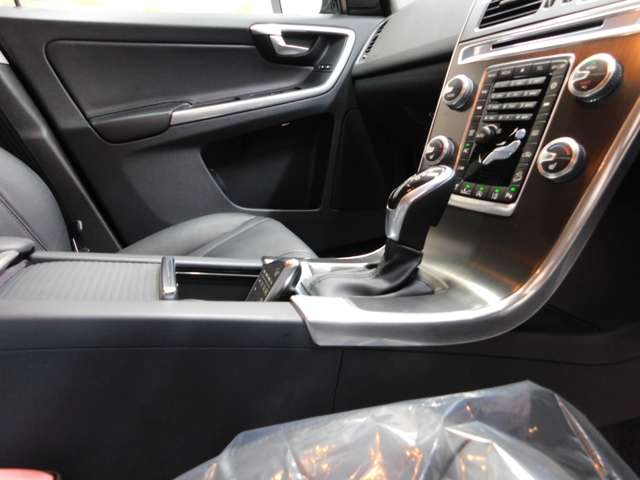 Volvo XC60 11