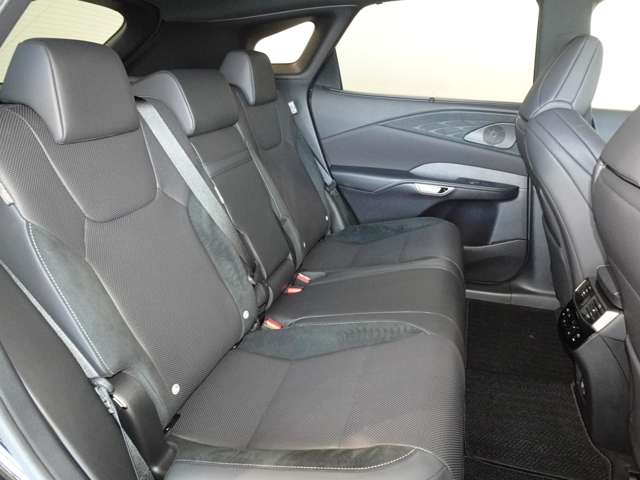 Lexus RX 10