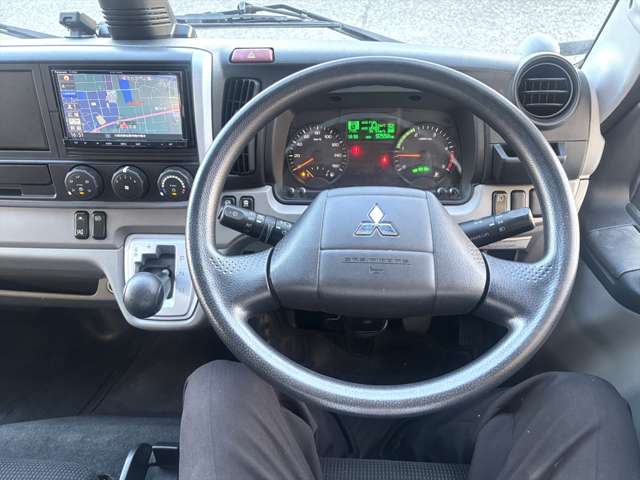 Mitsubishi Fuso Canter 9