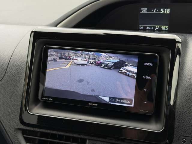 Toyota Voxy 12