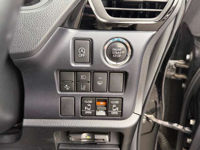 Toyota Voxy 8