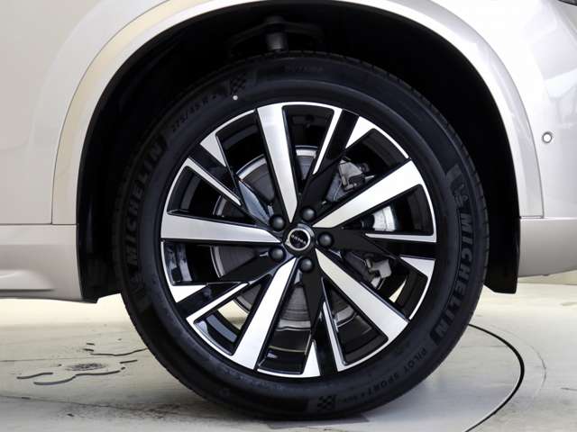 Volvo XC90 8