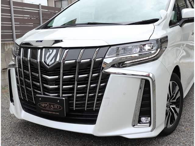 Toyota Alphard 5