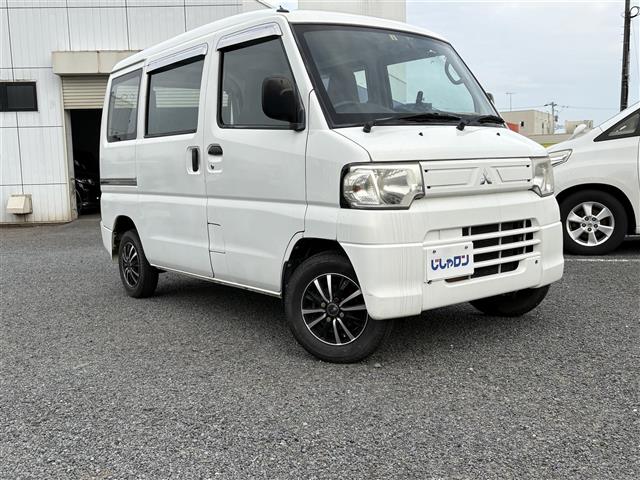 Mitsubishi Minicab Van 2