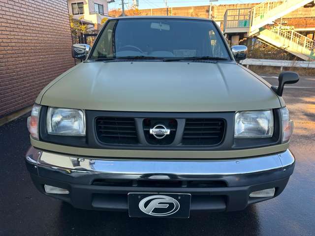 Nissan Datsun 2