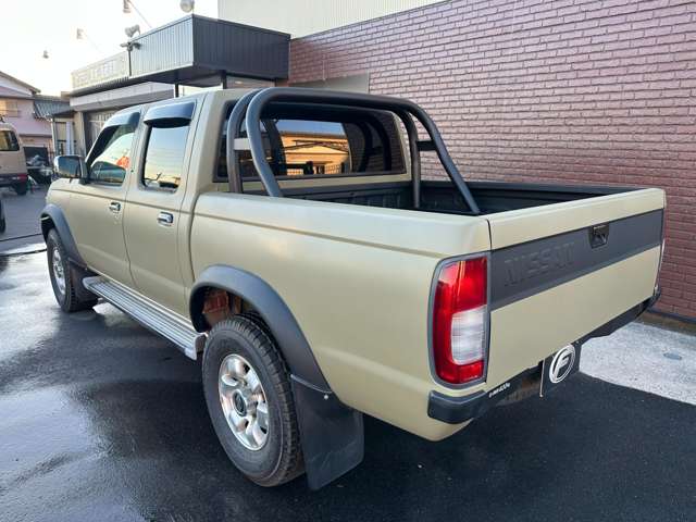 Nissan Datsun 6