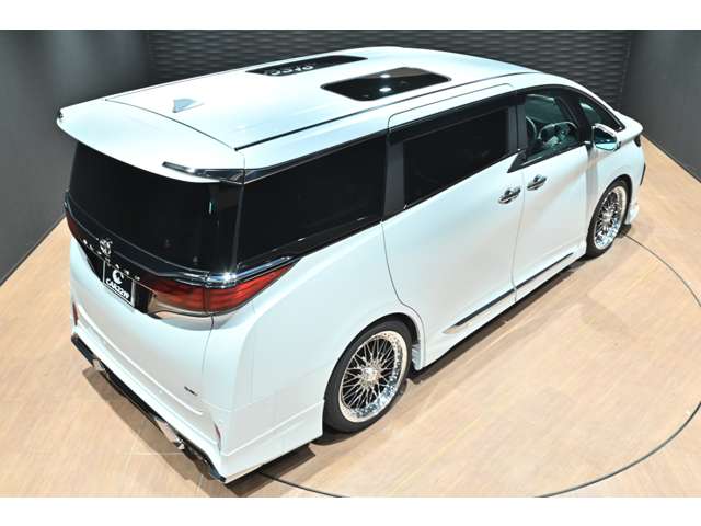 Toyota Alphard 8