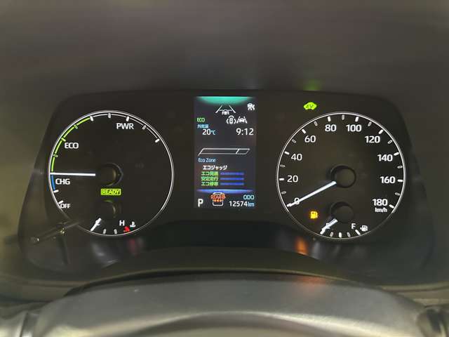 Toyota Sienta 11
