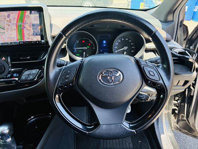Toyota C-HR 11