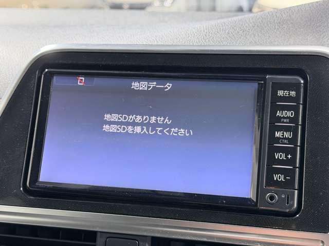 Toyota Sienta 4