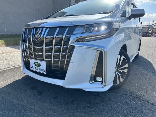 Toyota Alphard 3