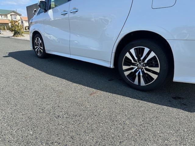 Toyota Alphard 9