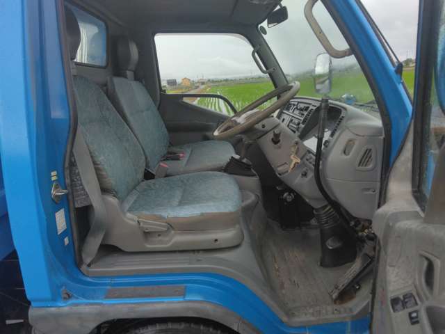 Mitsubishi Fuso Canter 11