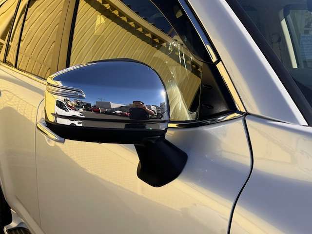 Toyota Land Cruiser 300 12