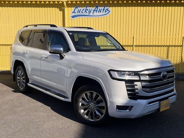 Toyota Land Cruiser 300 2