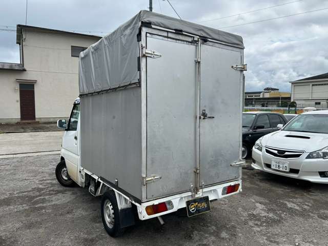 Mitsubishi Minicab Truck 2