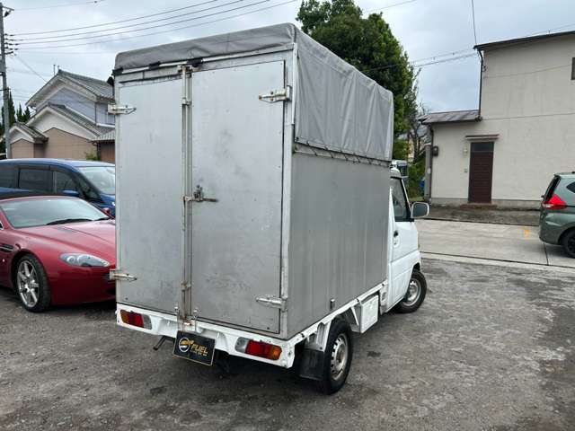 Mitsubishi Minicab Truck 4