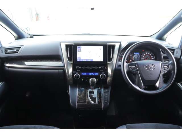 Toyota Alphard 7