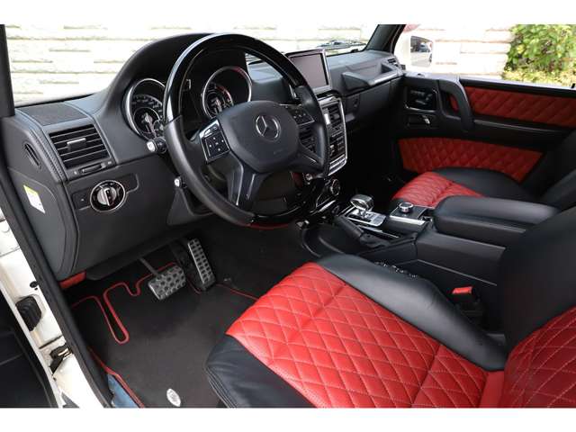 Mercedes-Benz G-Class 2