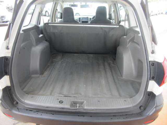 Nissan NV150 AD 11