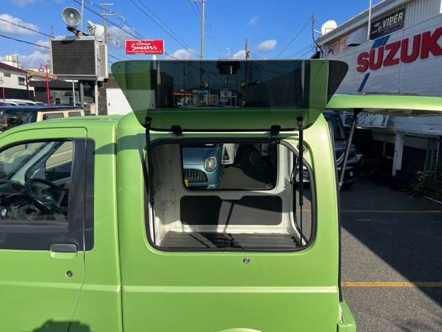 Daihatsu Midget II 2