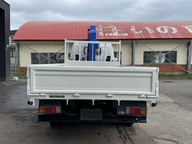 Hino Dutro 5